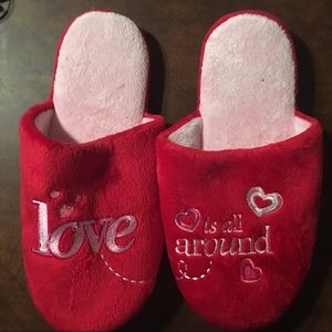 NWOT Love is All Around Slippers. Valentine’s Day